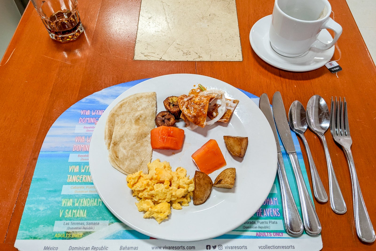 Plate of assorted breakfast foods