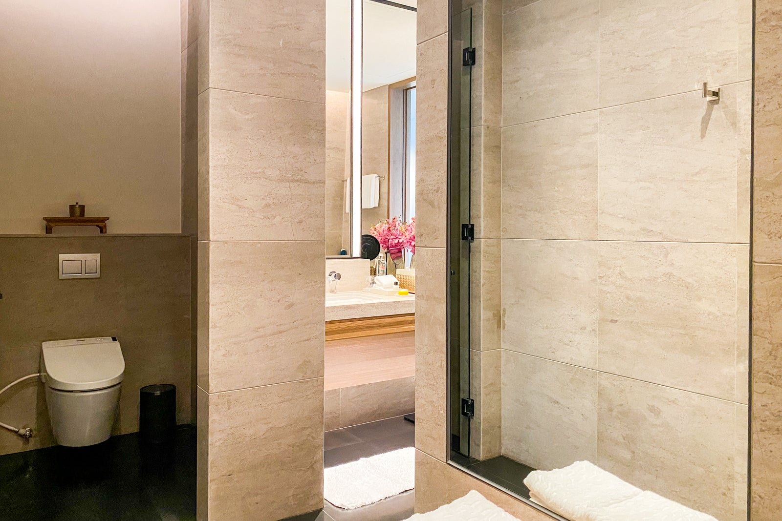 Louis Vuitton Big Logo Monogram In Grey Bathroom Set With Shower Curtain -  REVER LAVIE