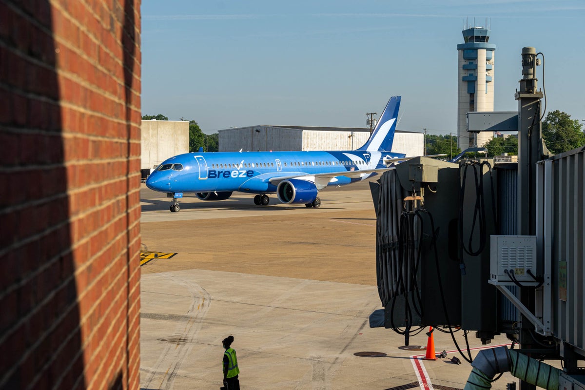 Breeze Airways launches cobranded credit card and new cities, preps ...