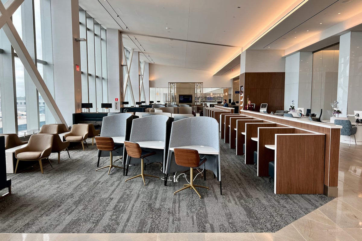 Inside Delta's largestever Sky Club opening in the new LaGuardia