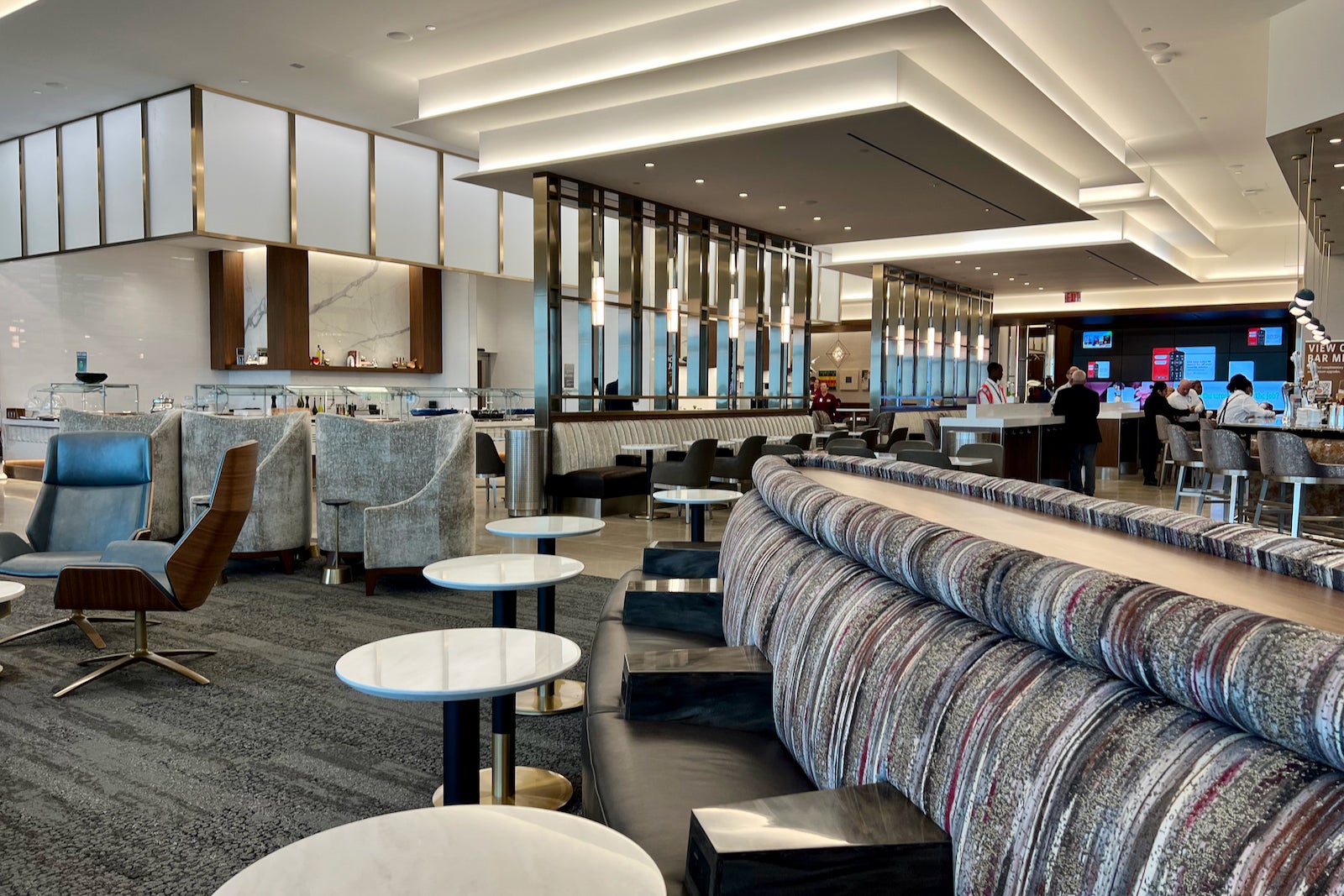 Inside Delta's largestever Sky Club opening in the new LaGuardia
