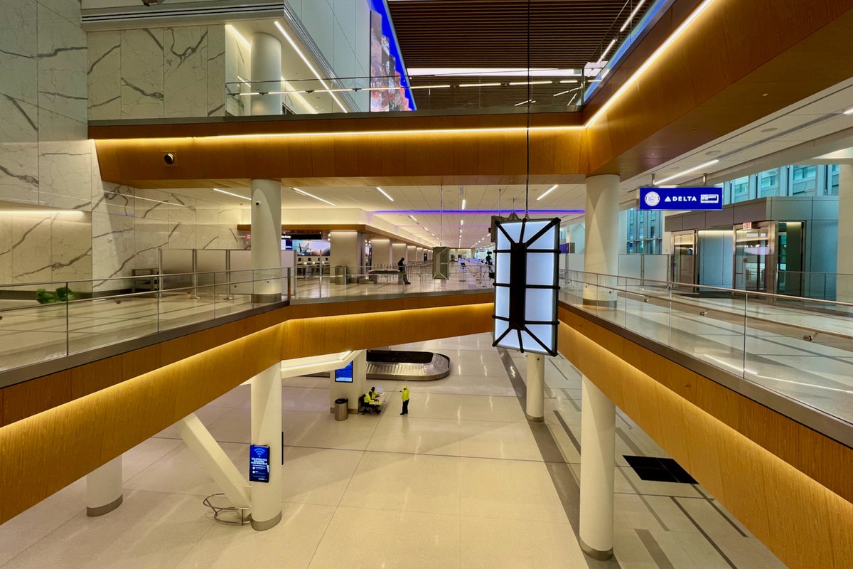 Racing through LaGuardia The fastest way out of the airport and into an Uber The Points Guy