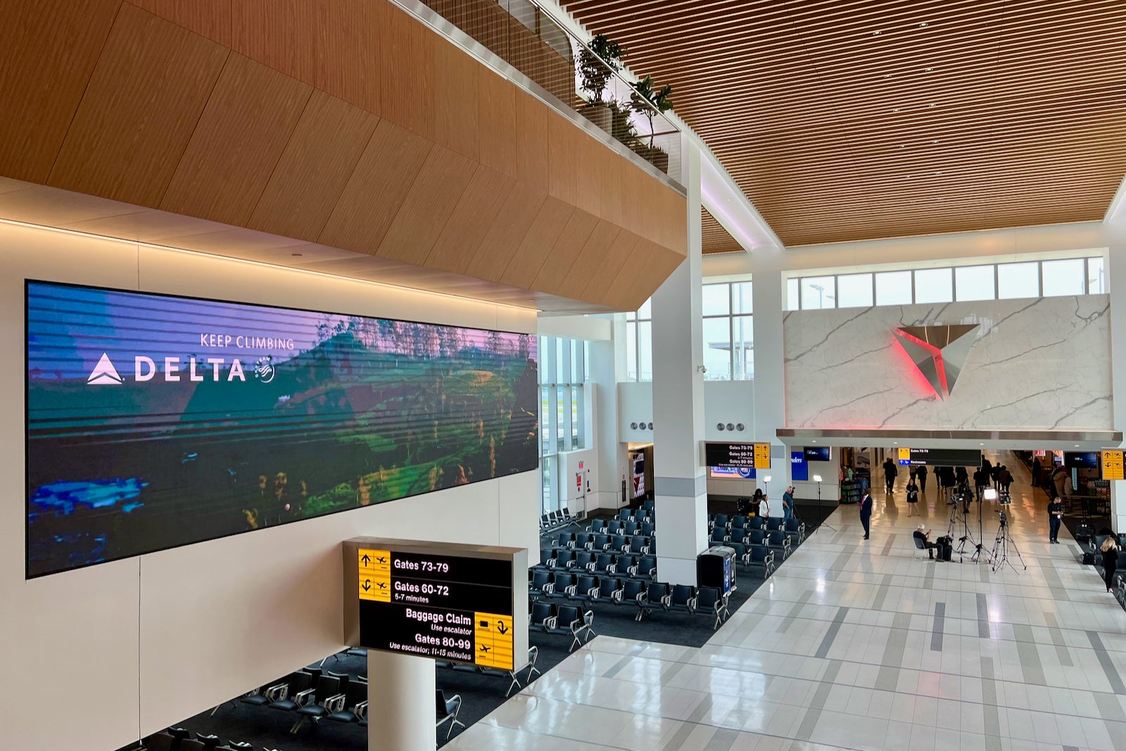 Head To Head Which New LaGuardia Terminal Is Better For Travelers   Delta New LaGuardia LGA Terminal Zach Griff 75 