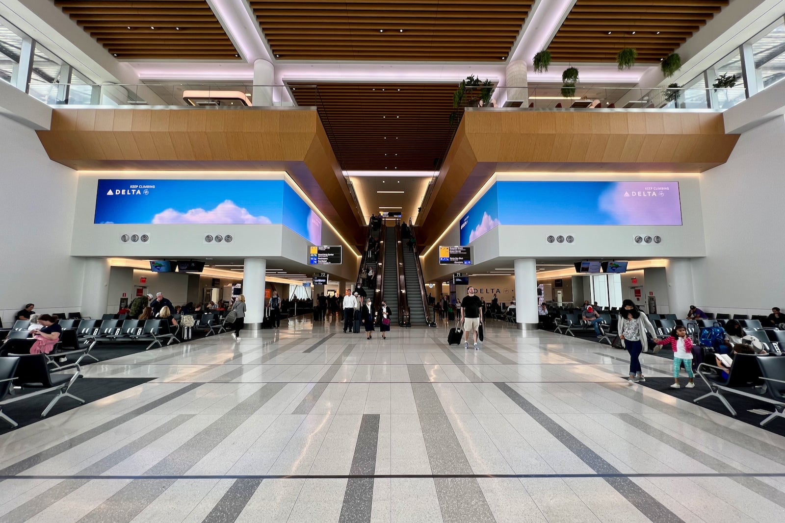 Washington's DCA airport completes long-awaited transformation - The Points  Guy