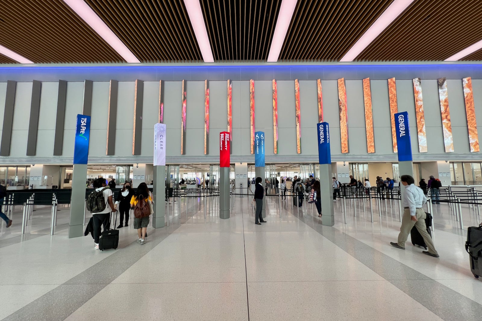 Washington's DCA airport completes long-awaited transformation - The Points  Guy