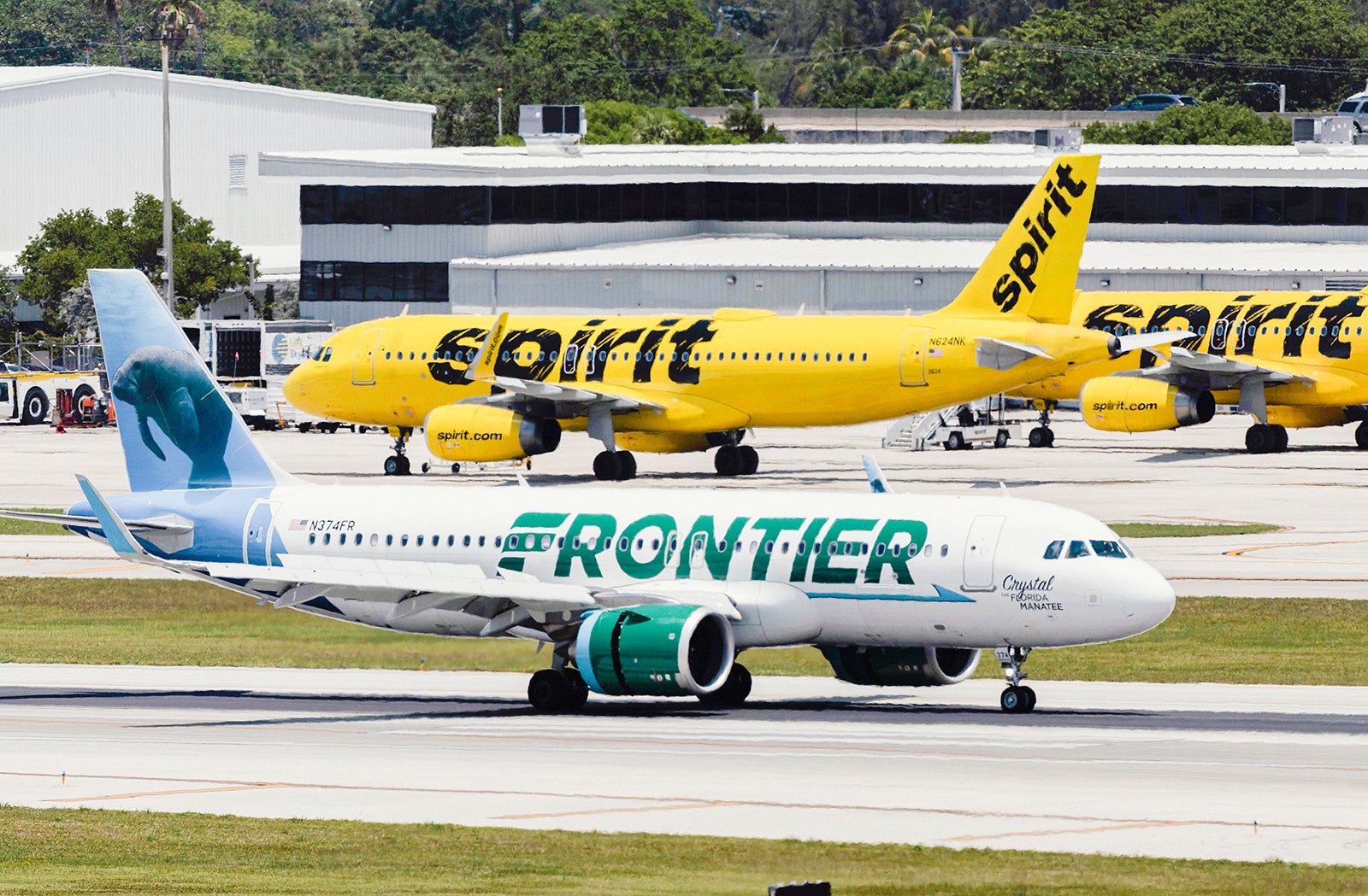 spirit and frontier planes