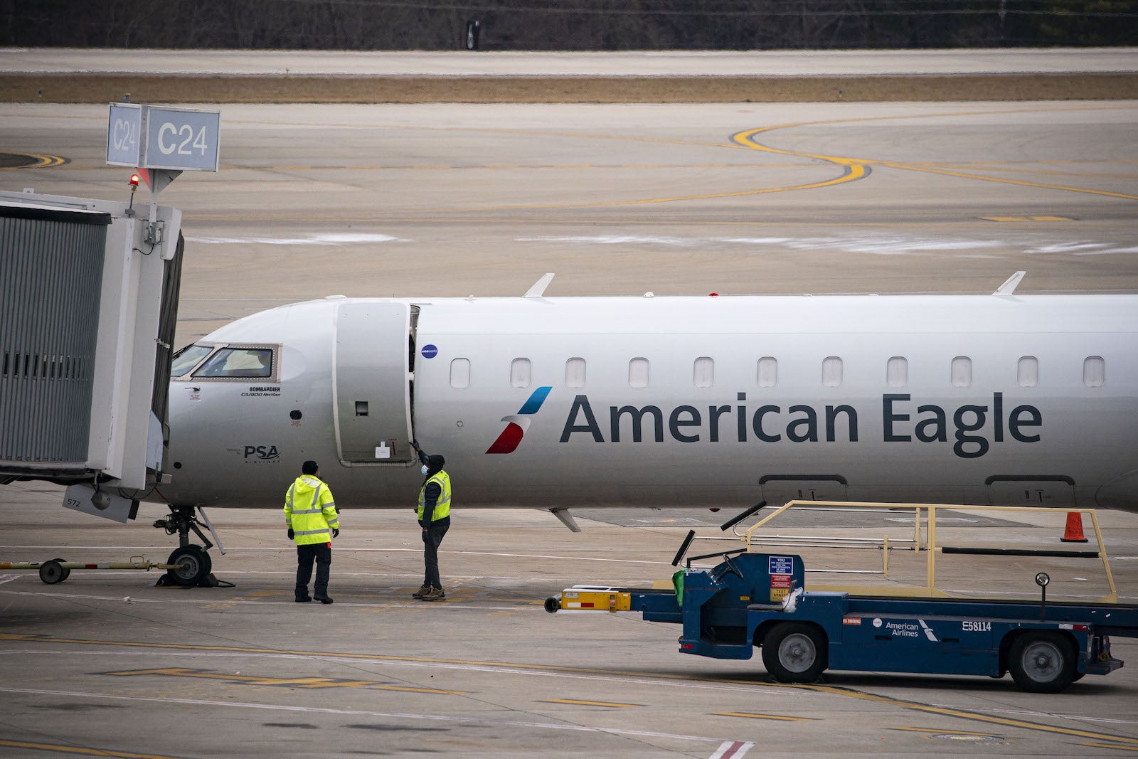 Pilots at third American Airlines regional carrier get huge pay increase GettyImages 1237866223