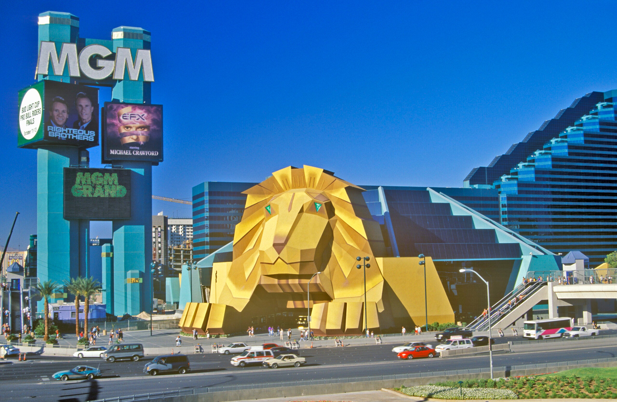 mgm grand travel weekly