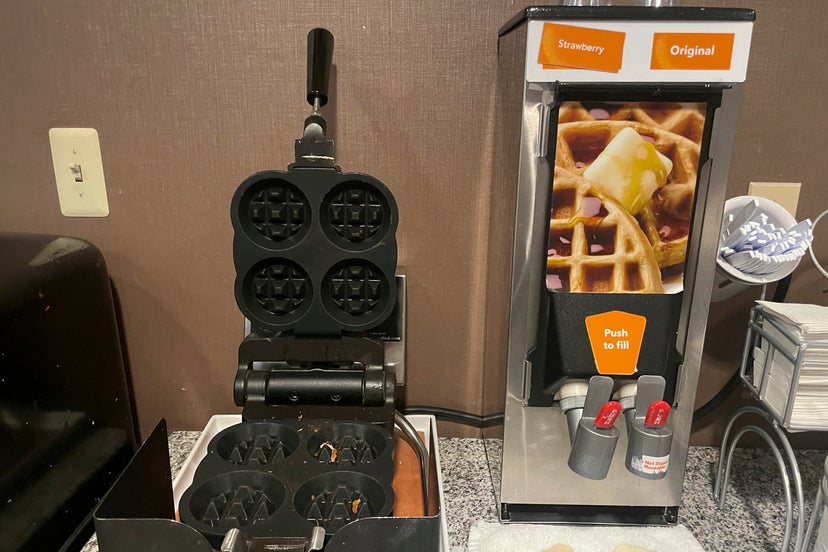 The 10 best free hotel breakfasts across the US - The Points Guy