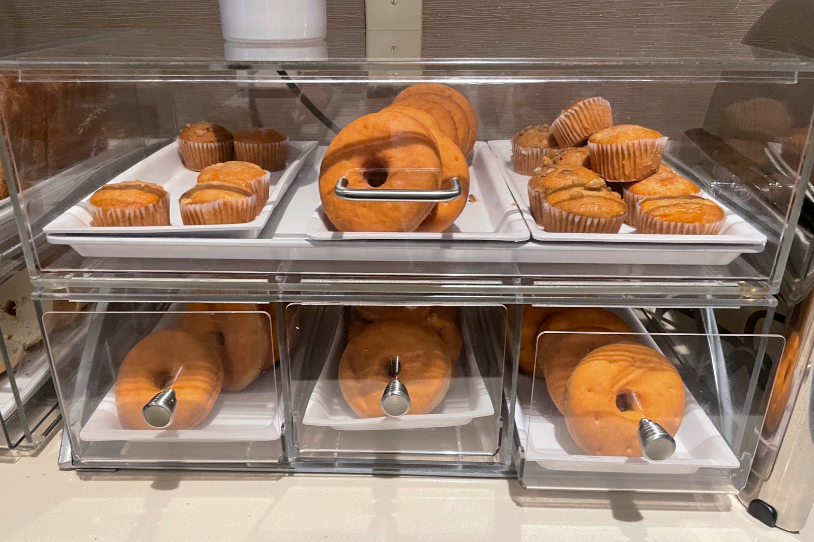 The 10 best free hotel breakfasts across the US - The Points Guy