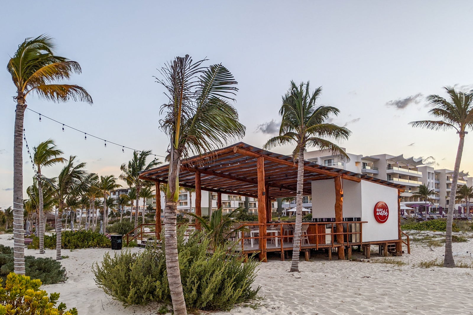 Planet Hollywood Cancun beach bar