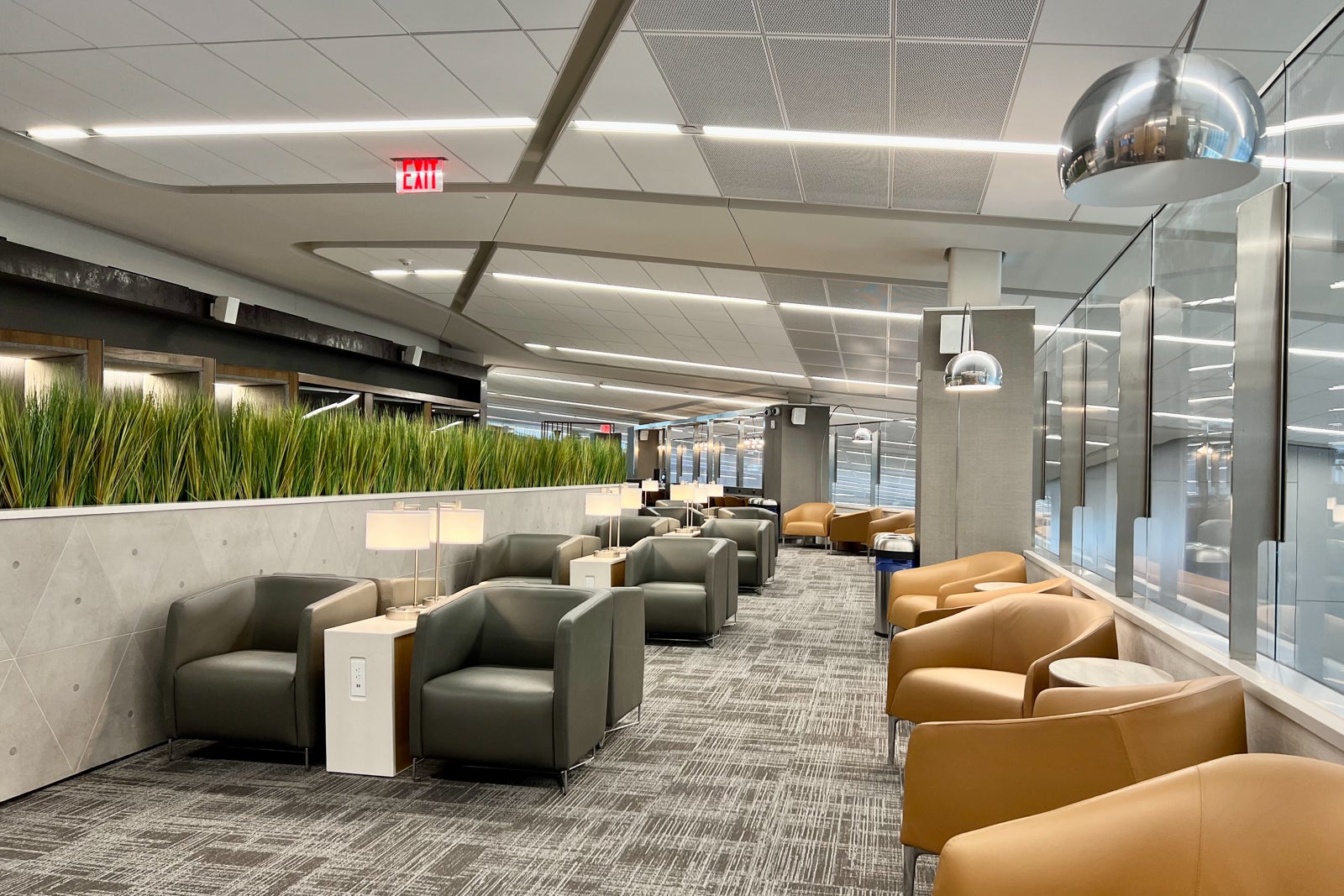 first-look-american-s-expanded-admirals-club-in-laguardia-the-points-guy