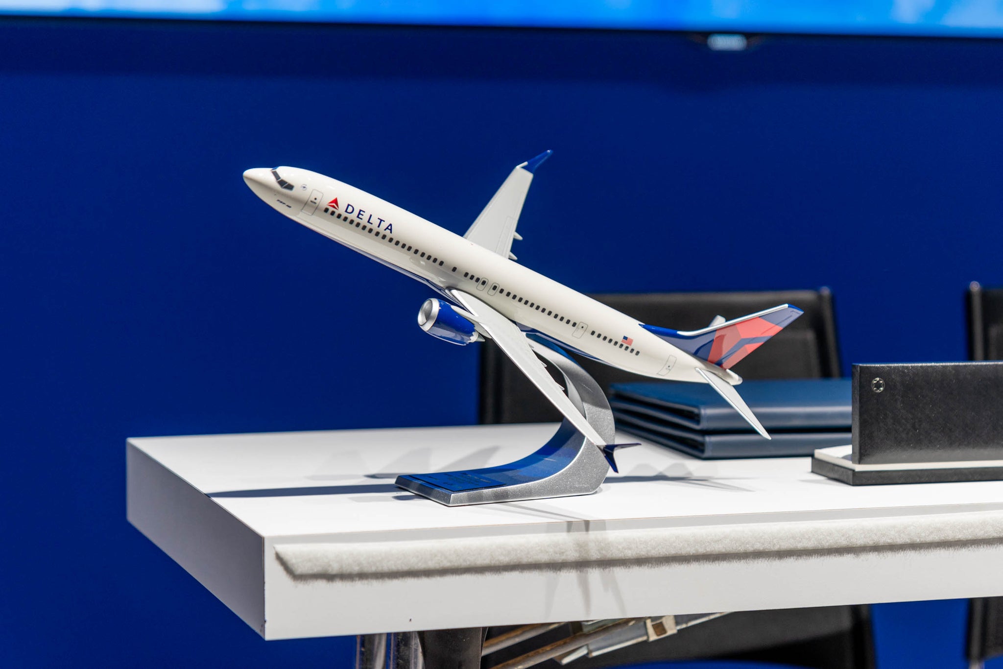 Delta orders 100 Boeing 737 MAX 10 aircraft at Farnborough Airshow
