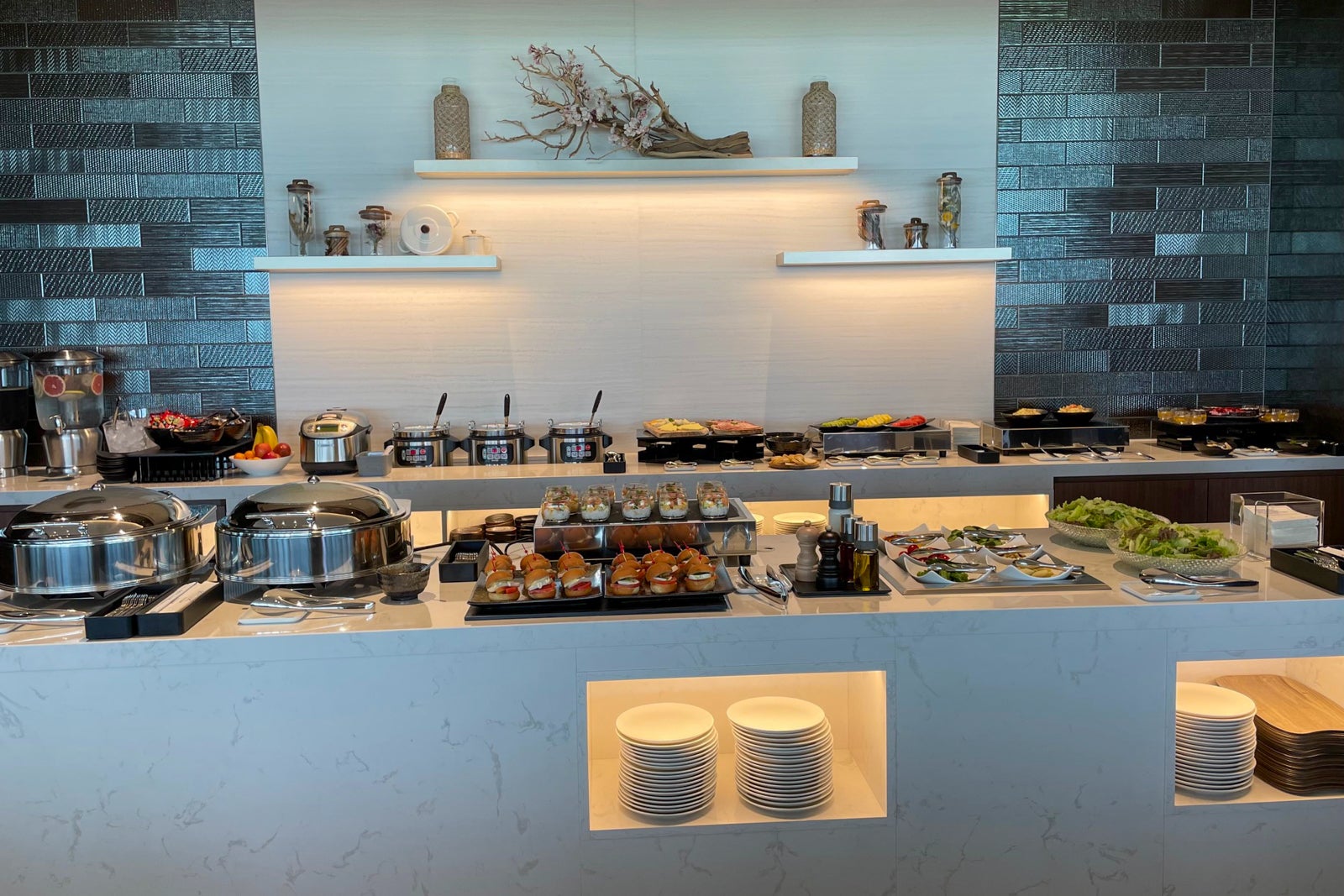 Delta opens brandnew Sky Club at Tokyo's Haneda airport with Japanese