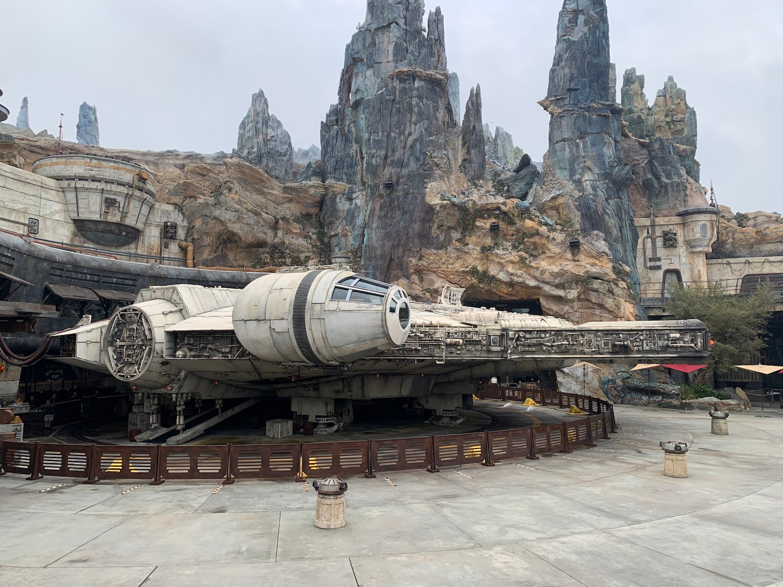 Millenium Falcon at Star Wars: Galaxy's Edge