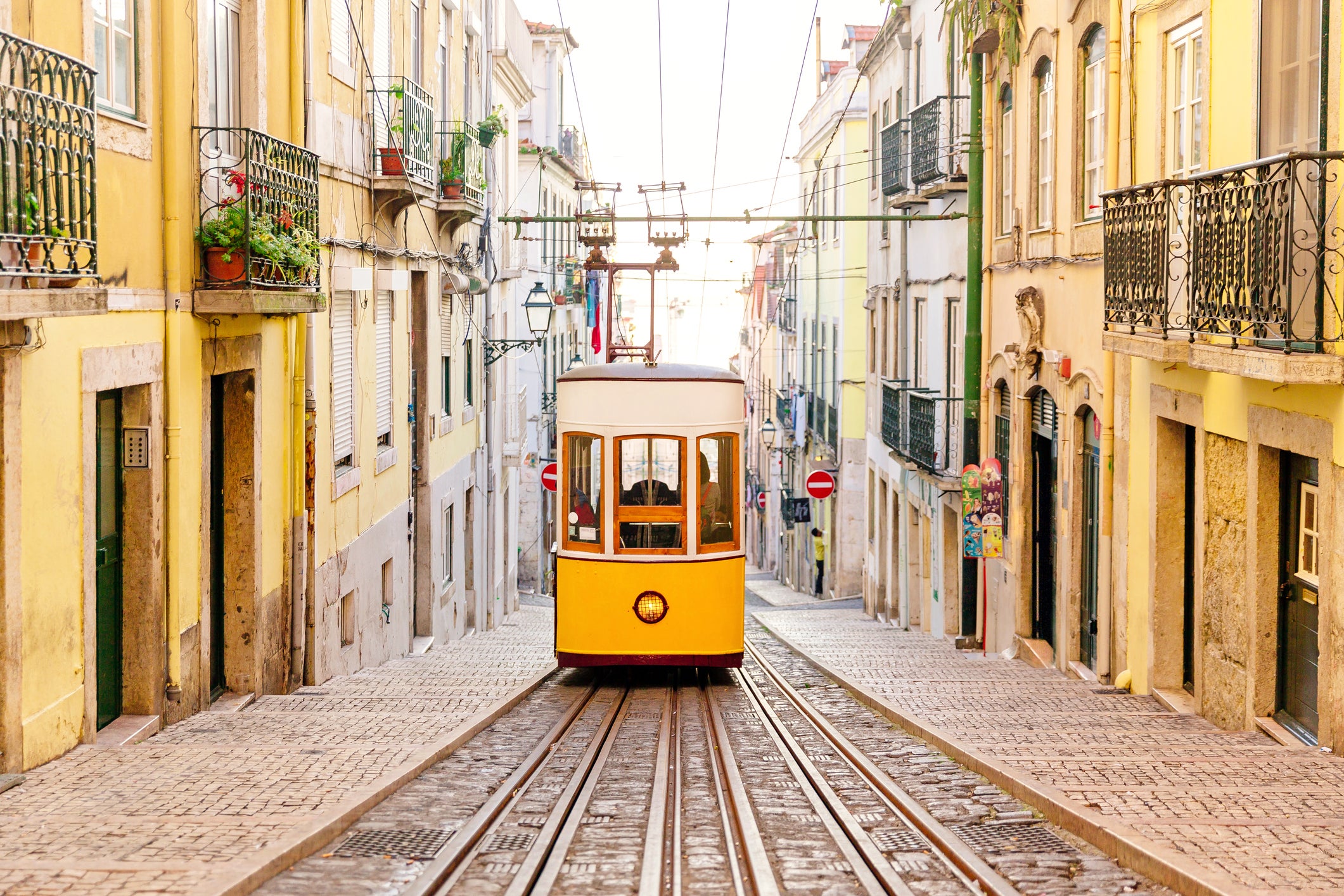 Viaje para Portugal de janeiro a março por menos de $ 600