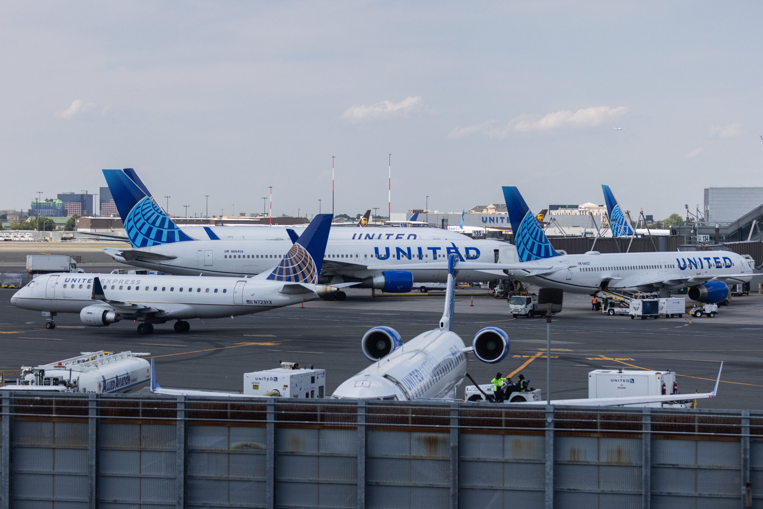 United planes on the ground at Newark airport