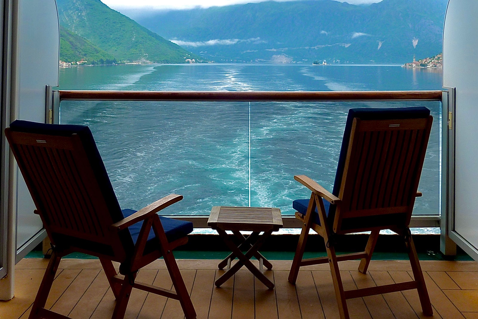 What Not To Do On A Cruise Ship Balcony - The Points Guy