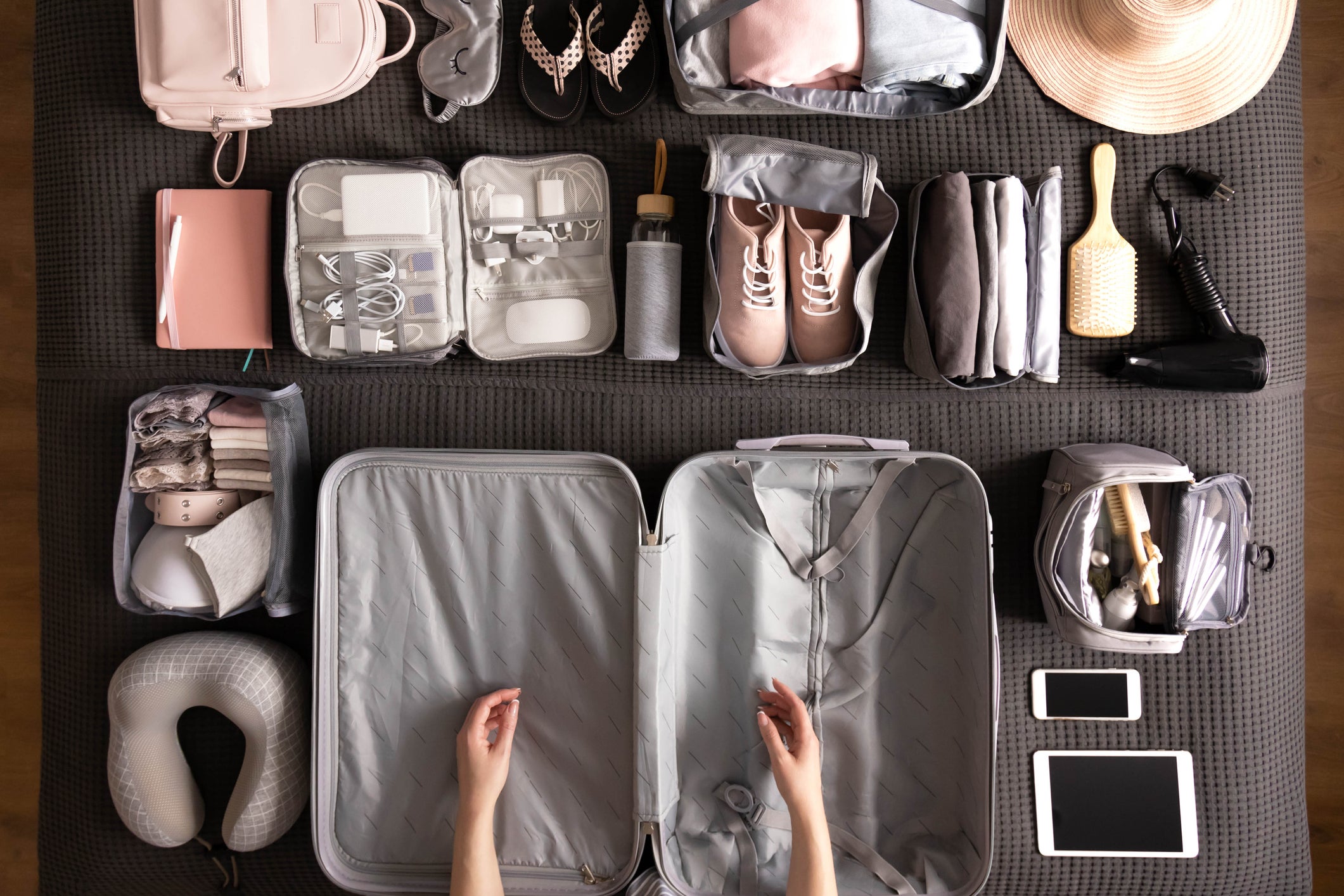 5 Reasons To Use Packing Cubes — Bag-all Journal