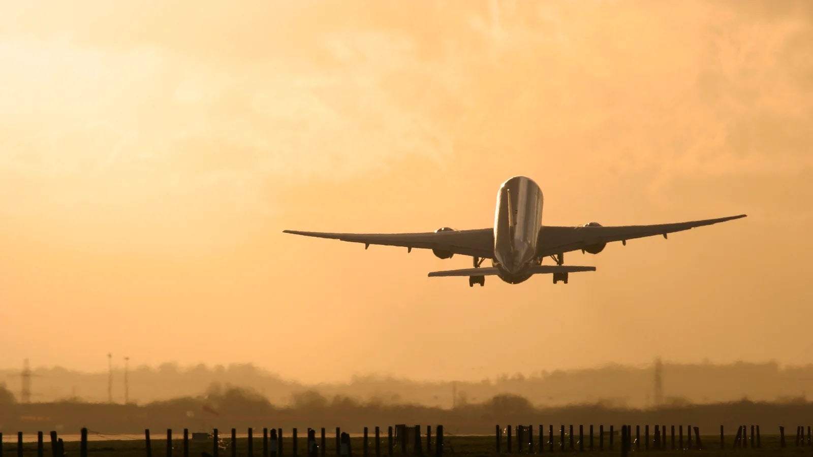 It's official: Heathrow’s controversial passenger cap will last until ...