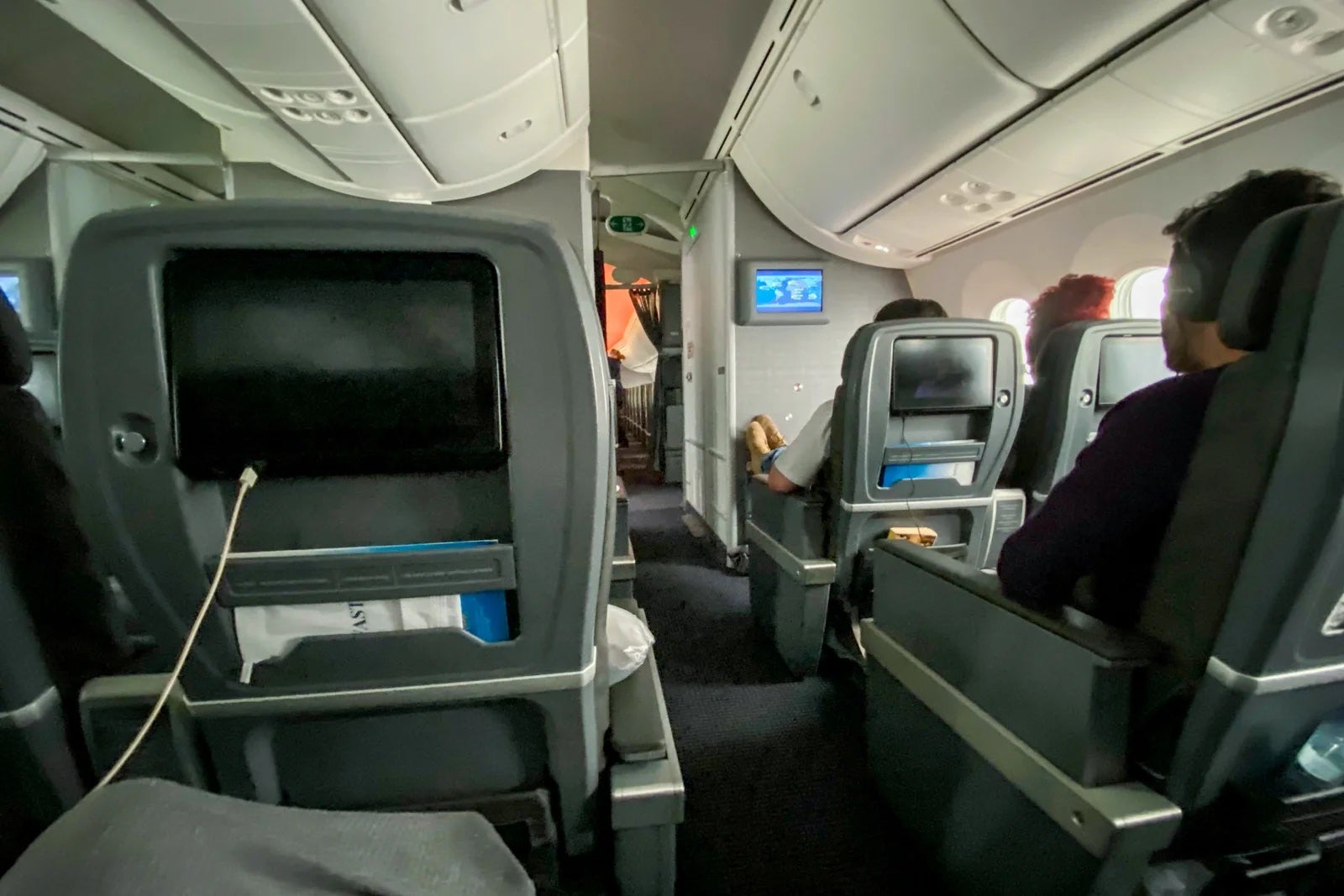 Why American Airlines premium economy is worth the money The Points Guy