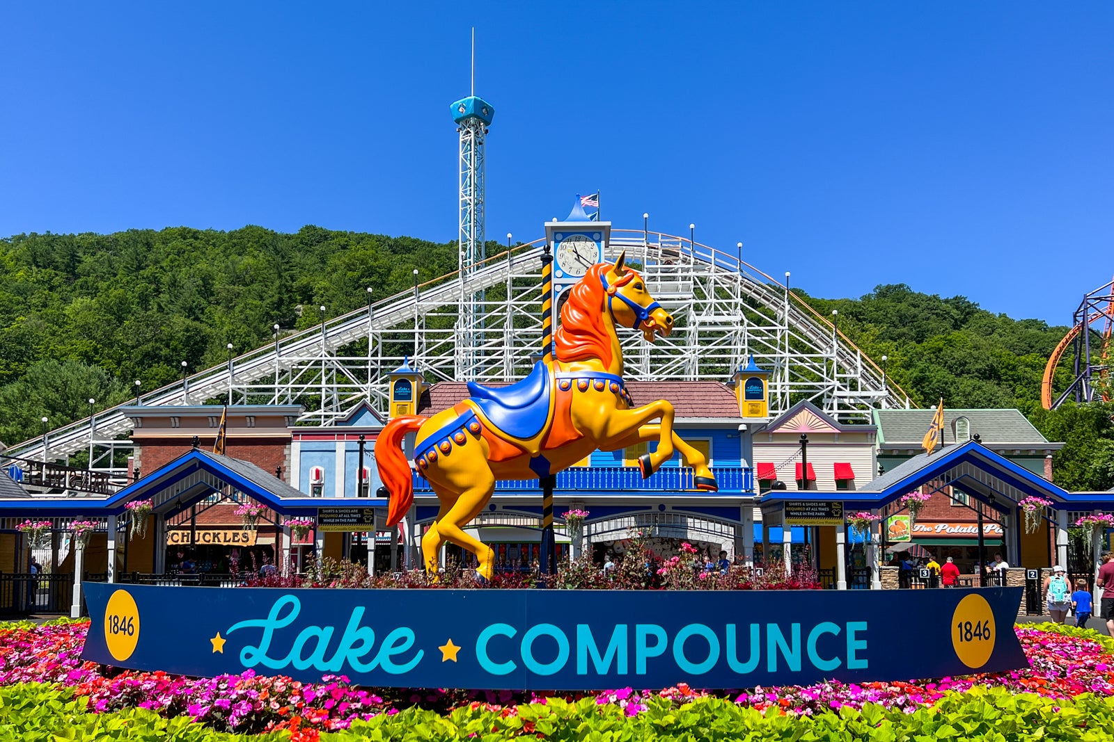 Visiting America’s oldest theme park: Lake Compounce - The Points Guy