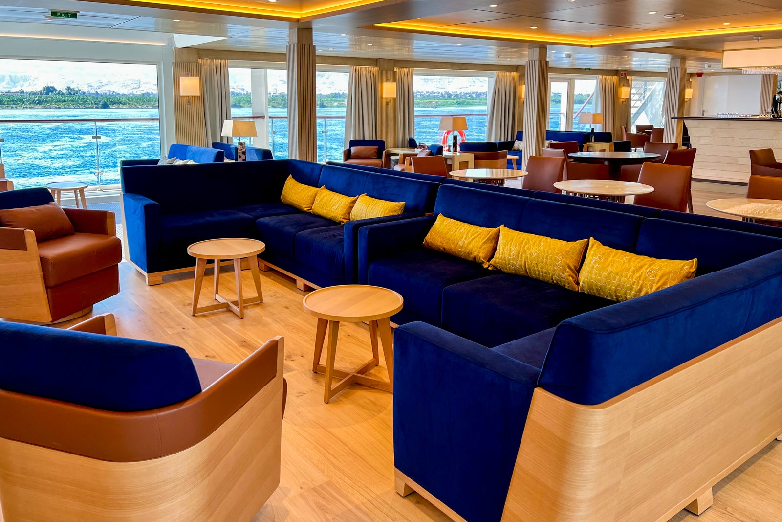 nile cruise interior