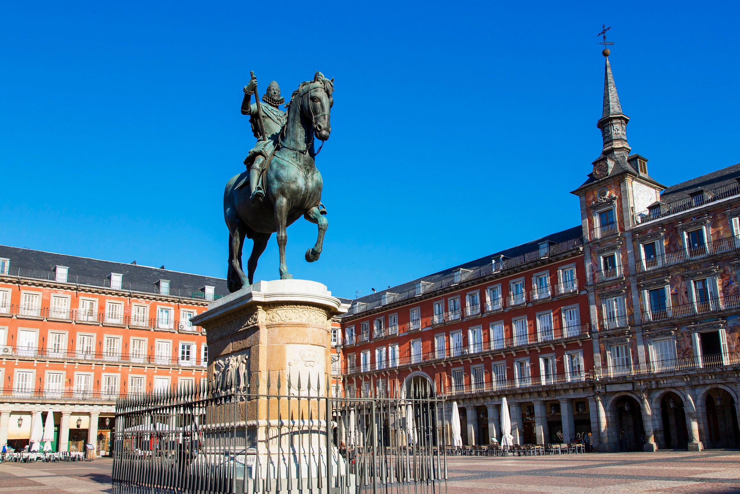 Spain, Madrid, Plaza Mayor, Statue King Philips III