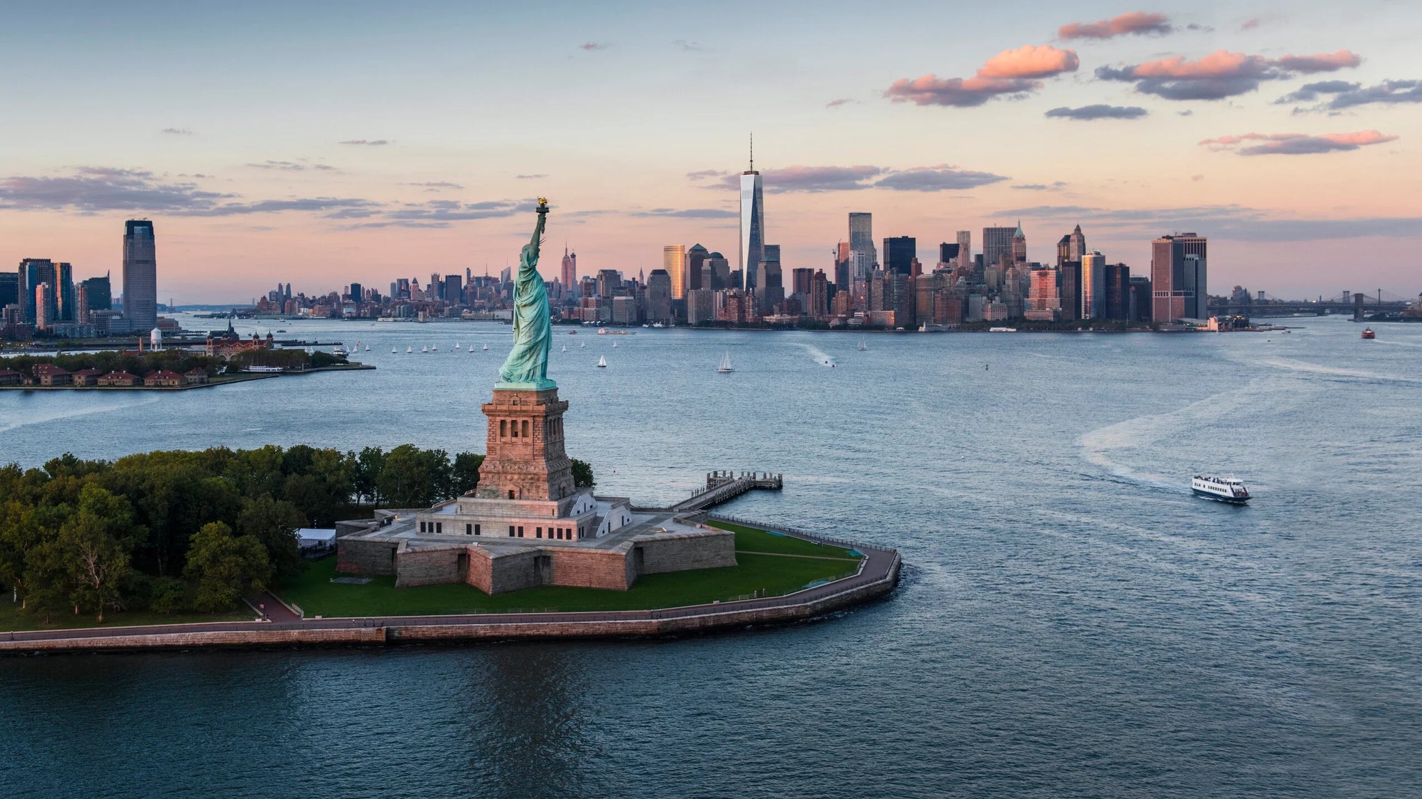 why-i-swear-by-daytime-flights-from-new-york-to-london-in-any-cabin