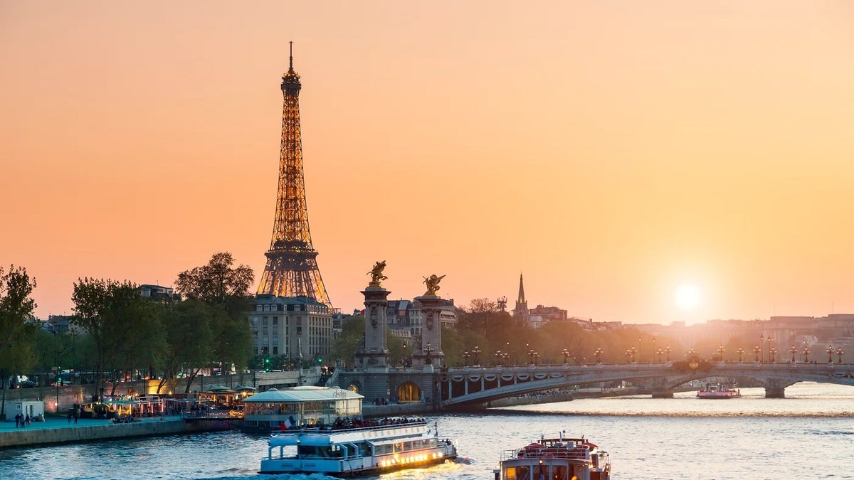 France drops all COVID-19 restrictions for international travelers ...