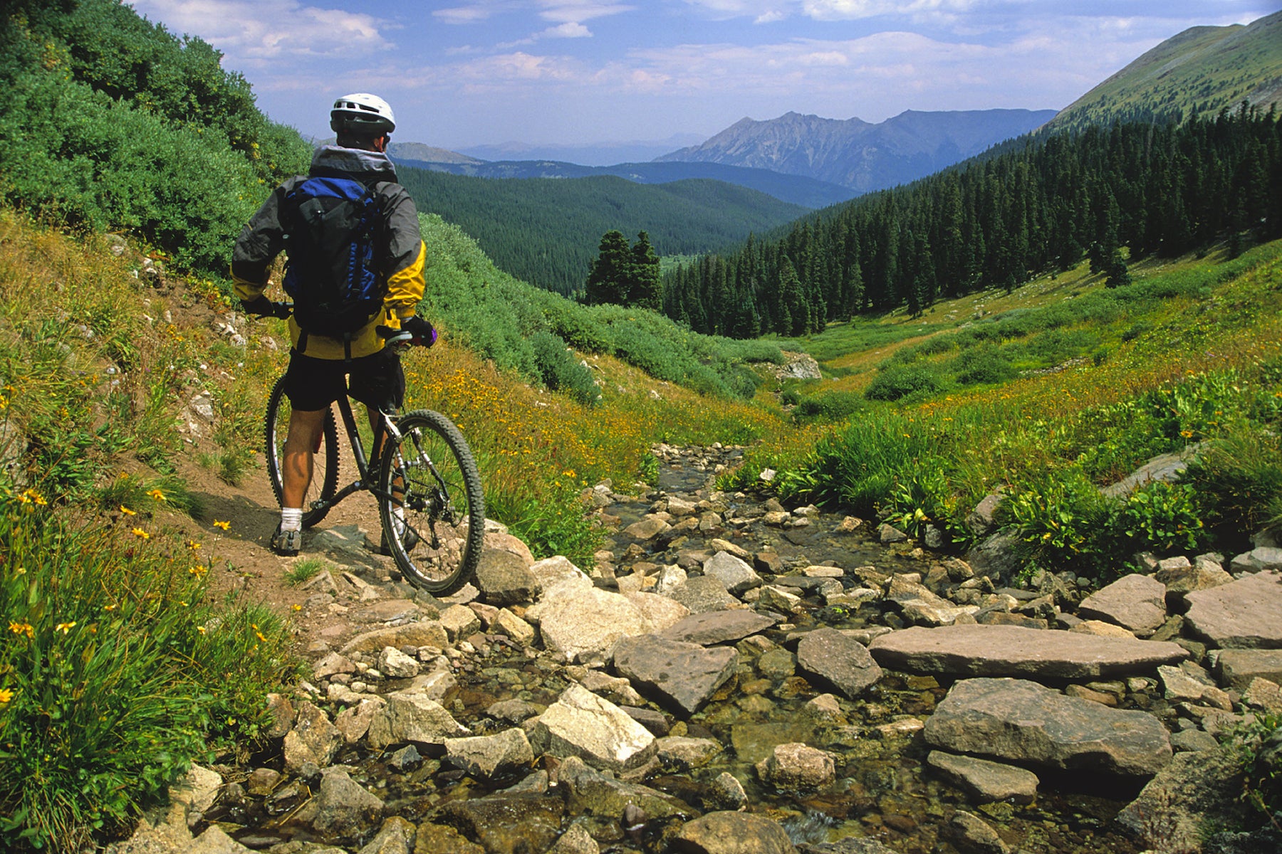 Why Breckenridge Should Be At The Top Of Your Fall Travel List The   GettyImages 90697225 