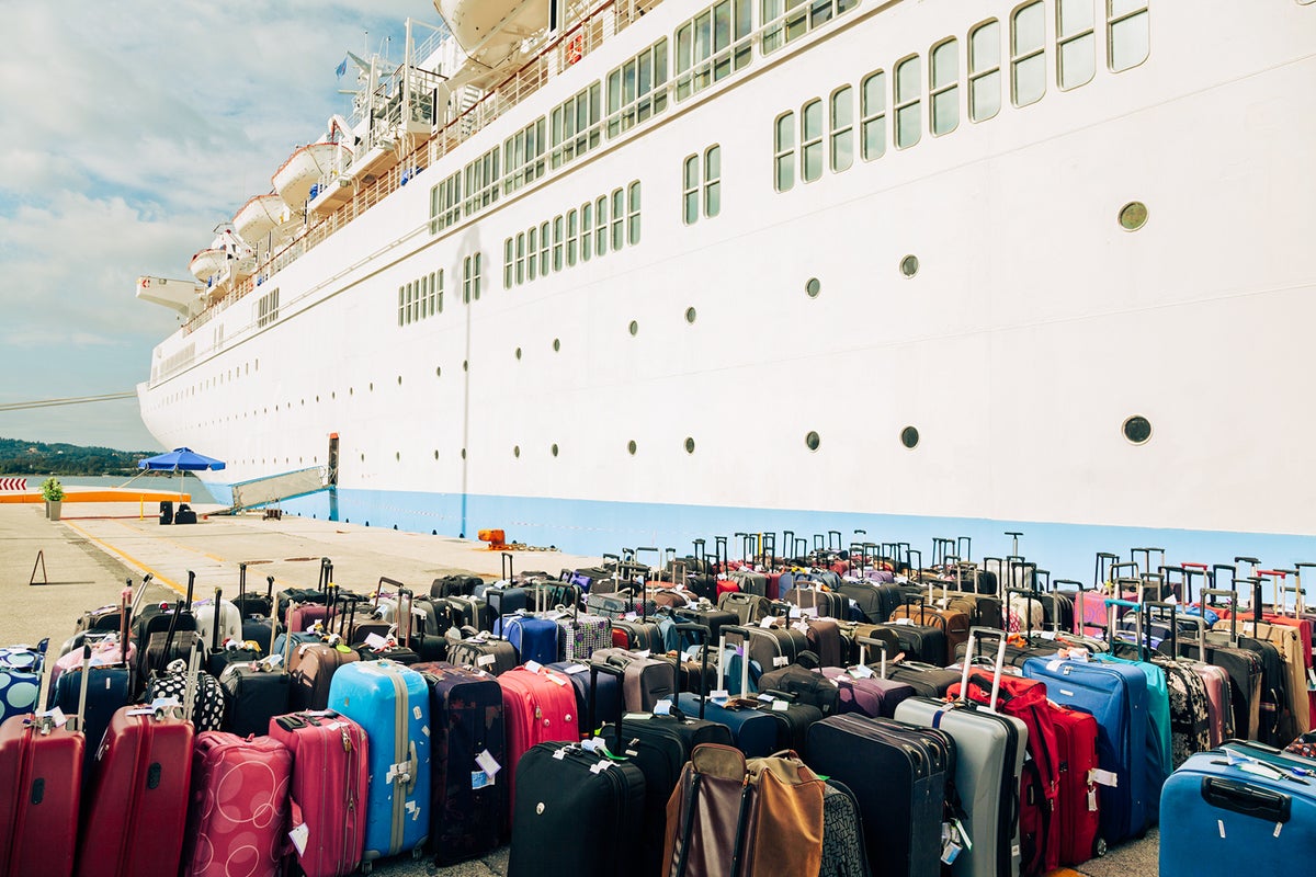 How long does it take to disembark a cruise ship? News