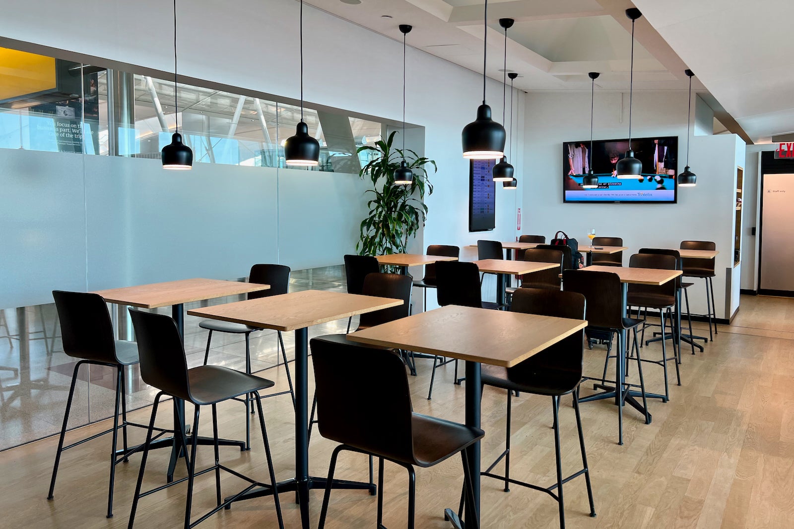 Inside JFK's 'new' and much improved Priority Pass lounge - The Points Guy