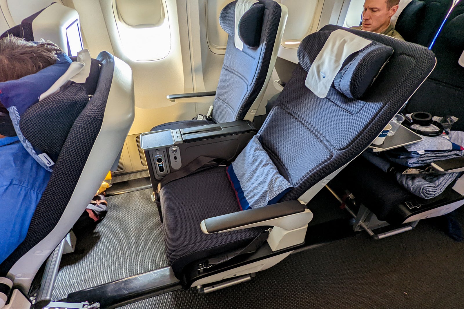 world traveller plus review 787