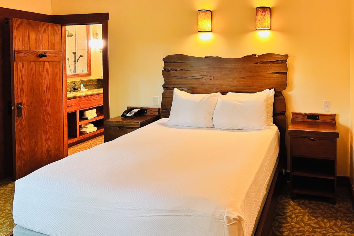 A hidden gem in plain sight What it's like at Disney World's Treehouse