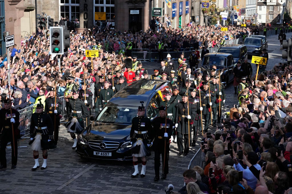 Queen Elizabeth II's funeral to impact flights at Heathrow Airport - ABC  News