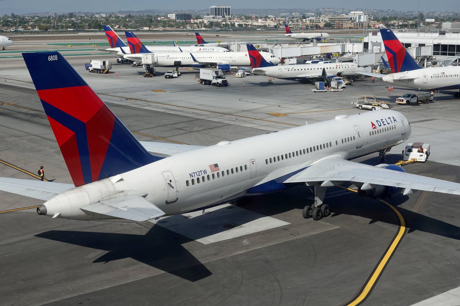 Delta planes