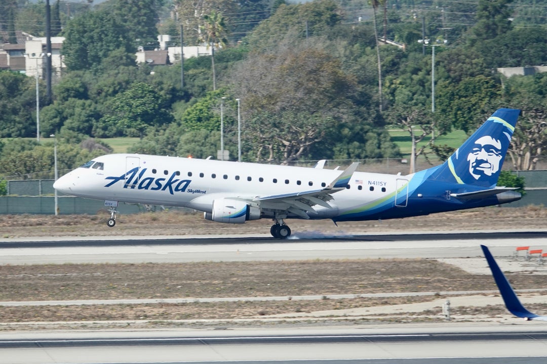Alaska Airlines eliminates plastic cups from flights The Points Guy
