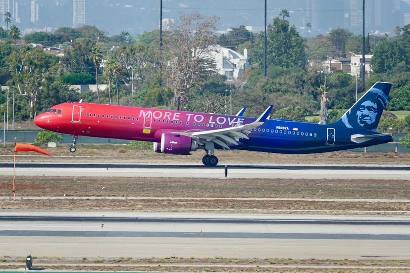 Planes Los Angeles LAX Zach Griff 41 ?width=828