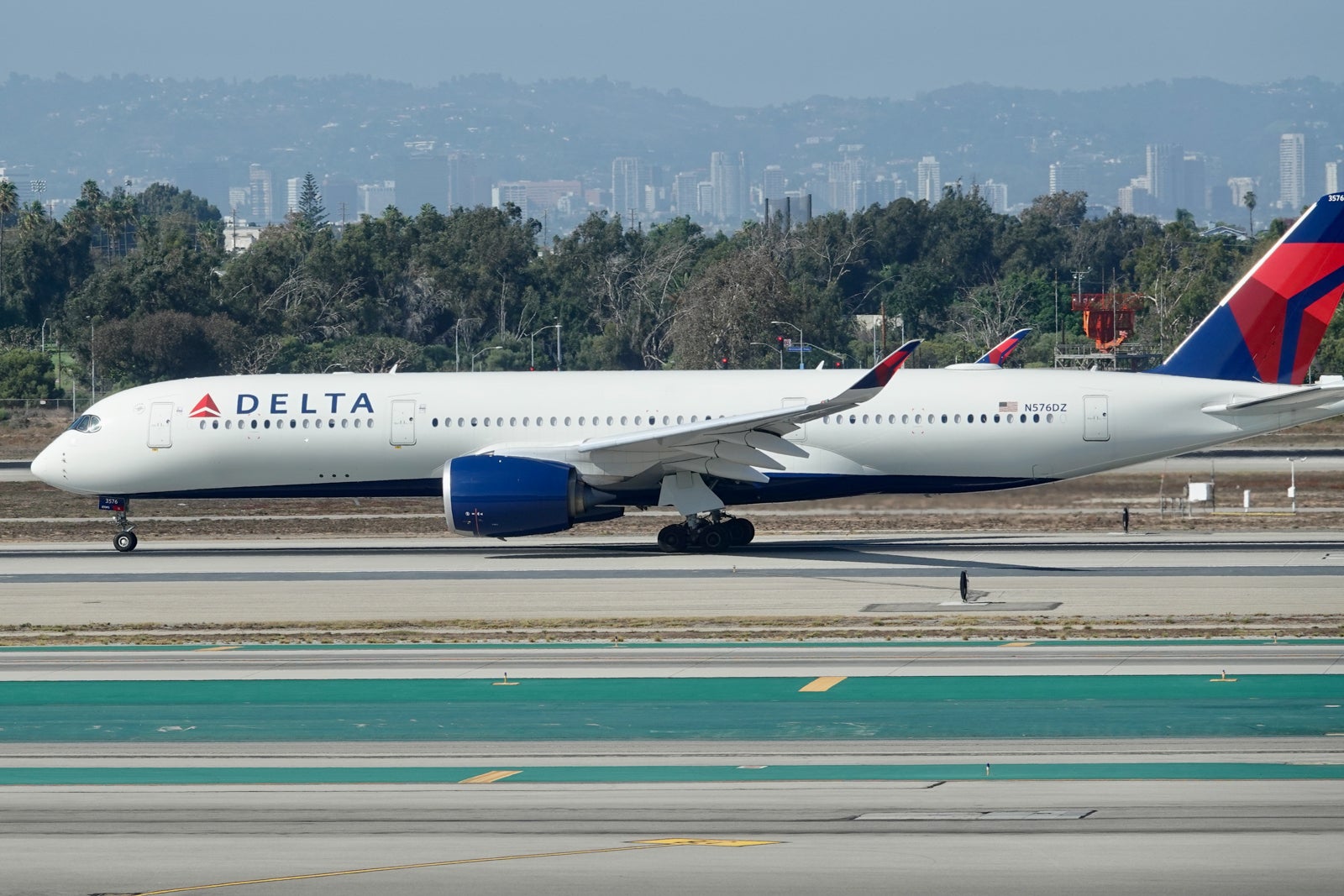 Delta Airbus A350 LAX