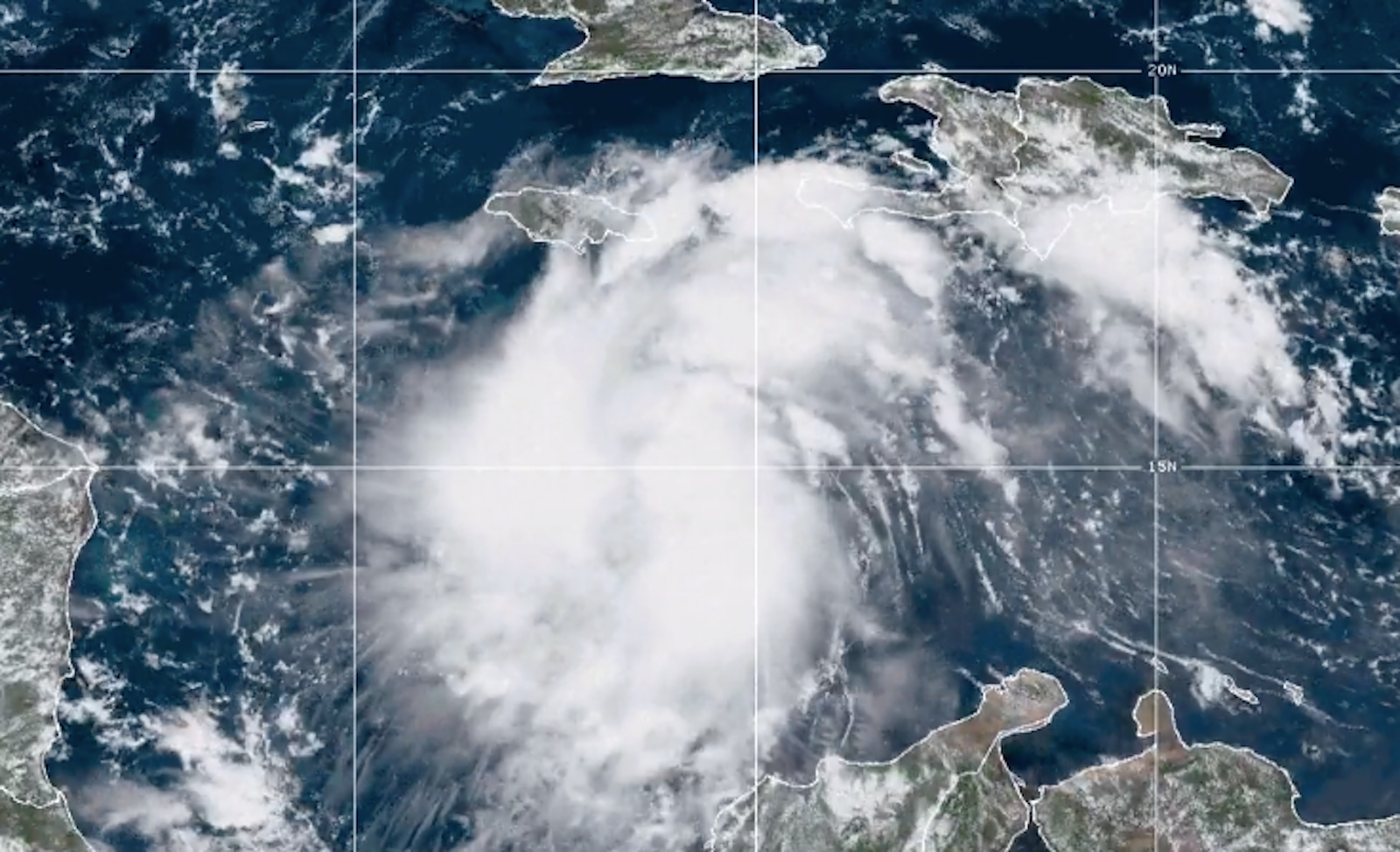 Ian beginning to affect travel with potential to reach US as major hurricane