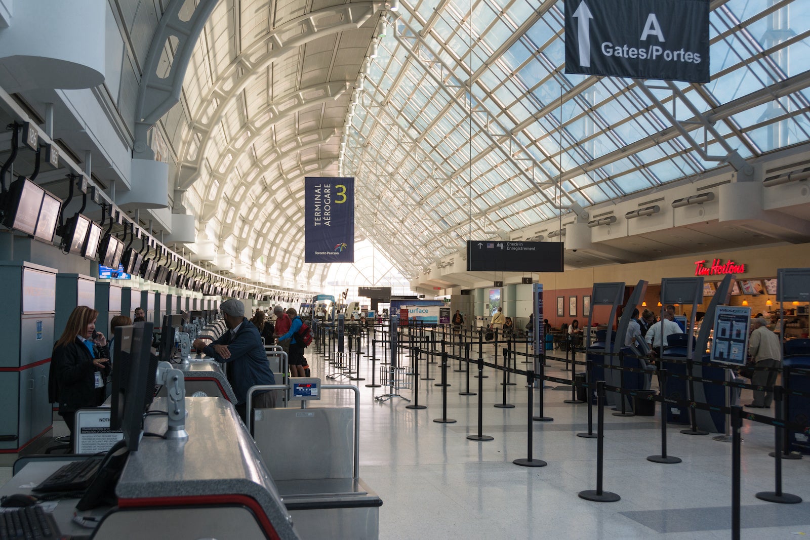Canada removes all remaining COVID-19 restrictions - The Points Guy