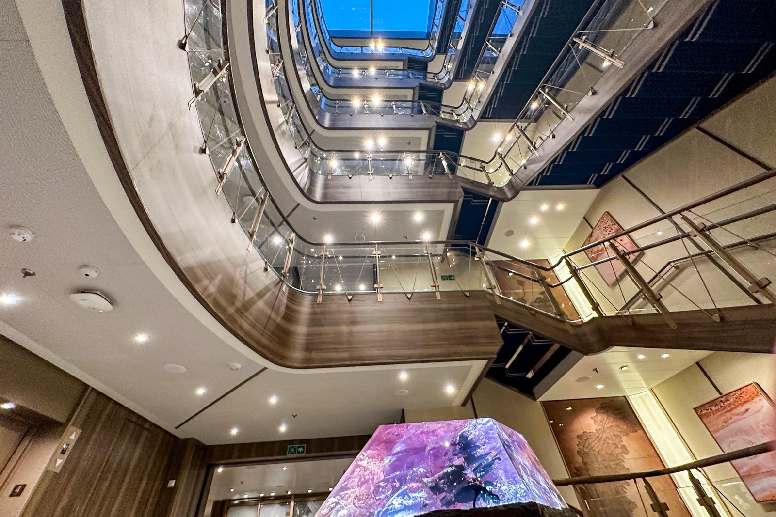 Seabourn Venture A look at one of the world's most luxurious