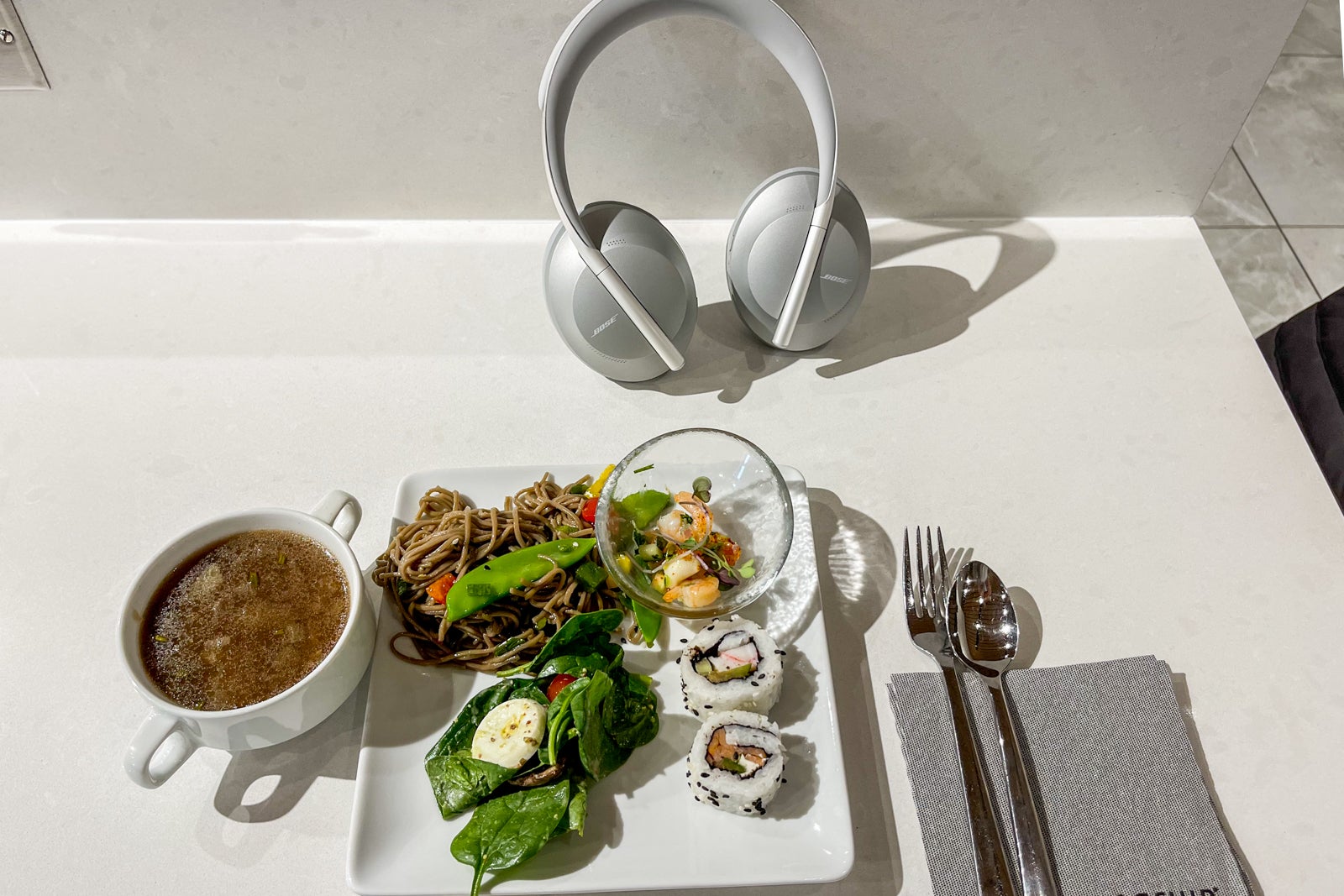 Bose Noise Cancelling Headphones 700 review: 1 of the best travel ...