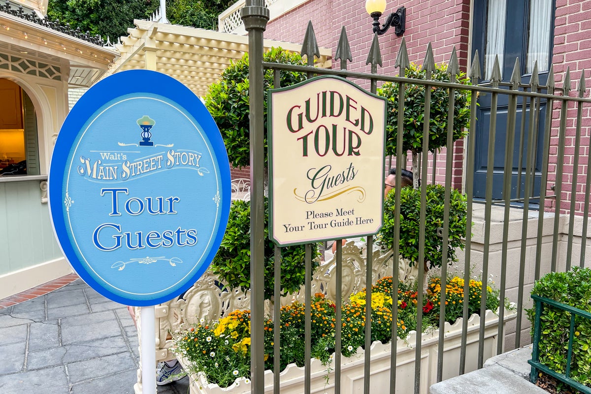 Disneyland's newest tour goes inside Walt Disney's apartment The