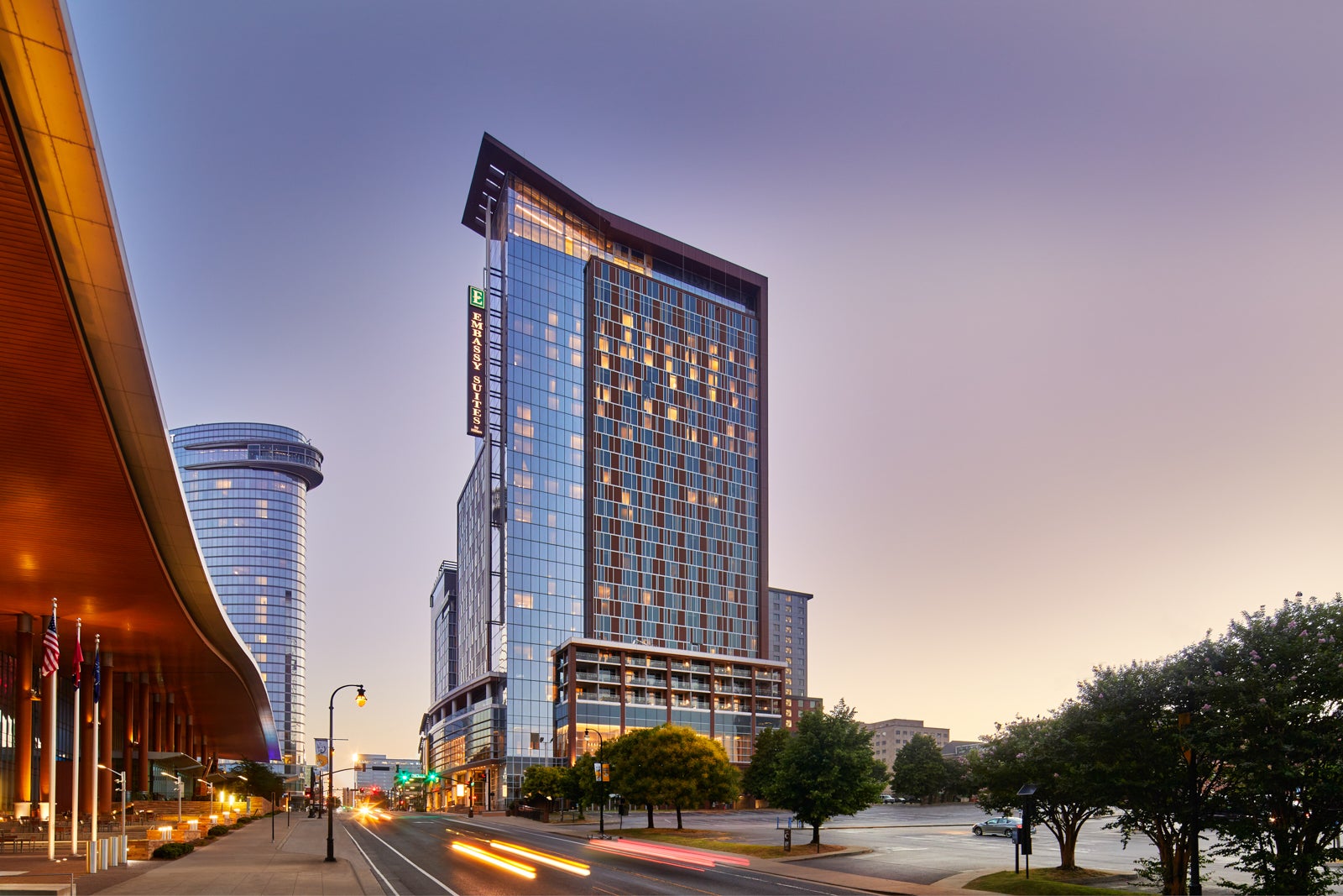 Hilton Just Opened The Country S Biggest And Most Modern Embassy Suites   20221025 EMBASSY SUITES By Hilton Downtown Nashville Embassy Suites By Hilton Nashville Downtown Exterior 1 