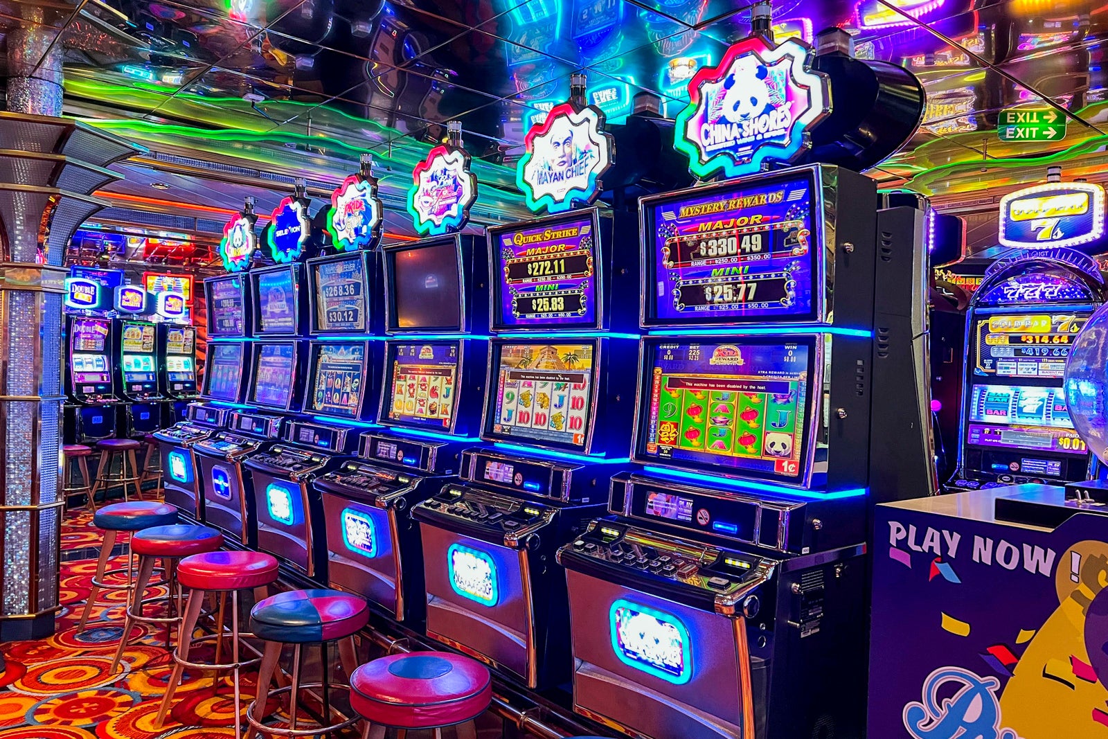 Slot machines on Grandeur of the Seas cruise ship casino.