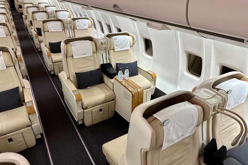 An exclusive look inside the $160,000-a-seat private Boeing 757 charter ...