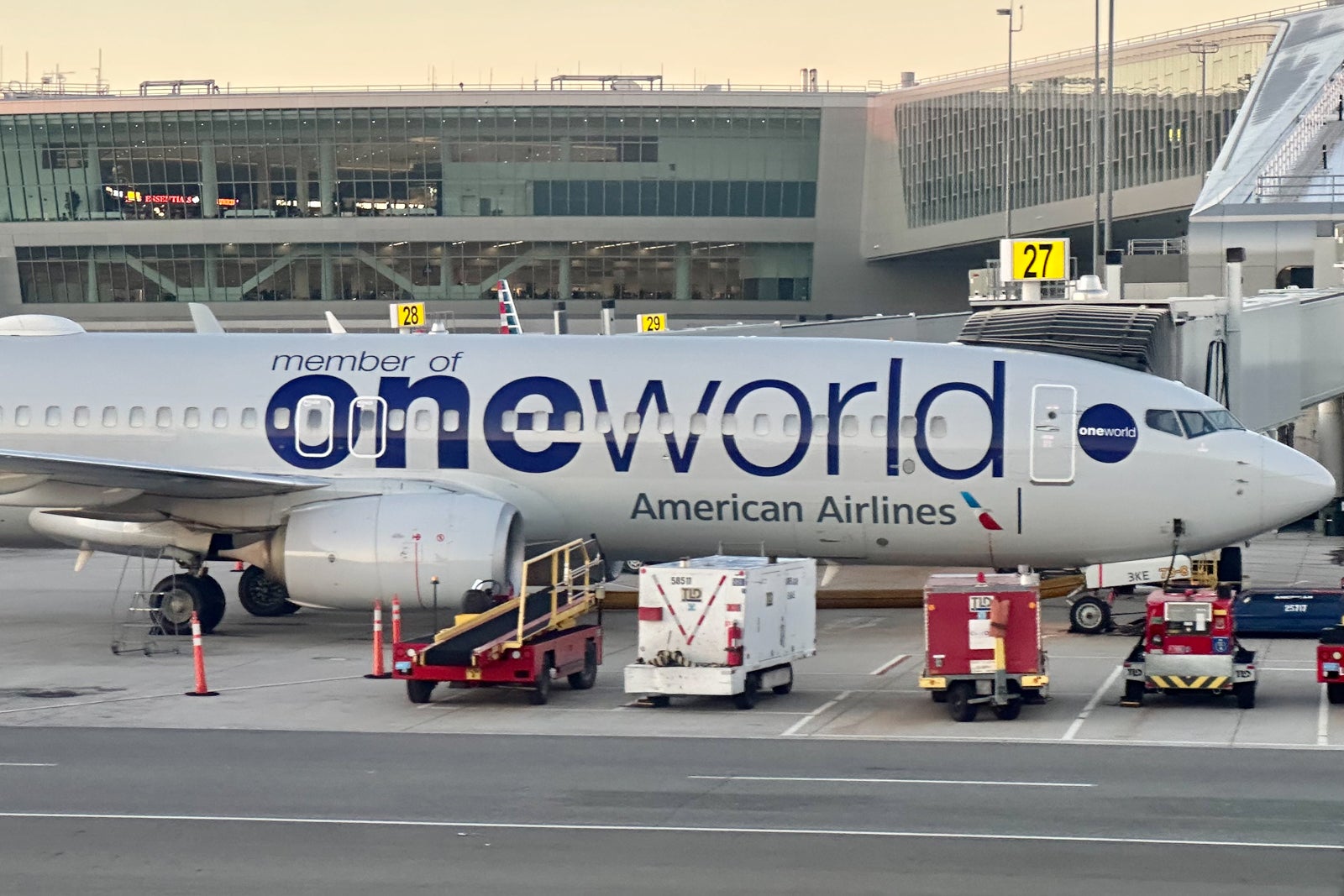 American Airlines - oneworld Member Airline