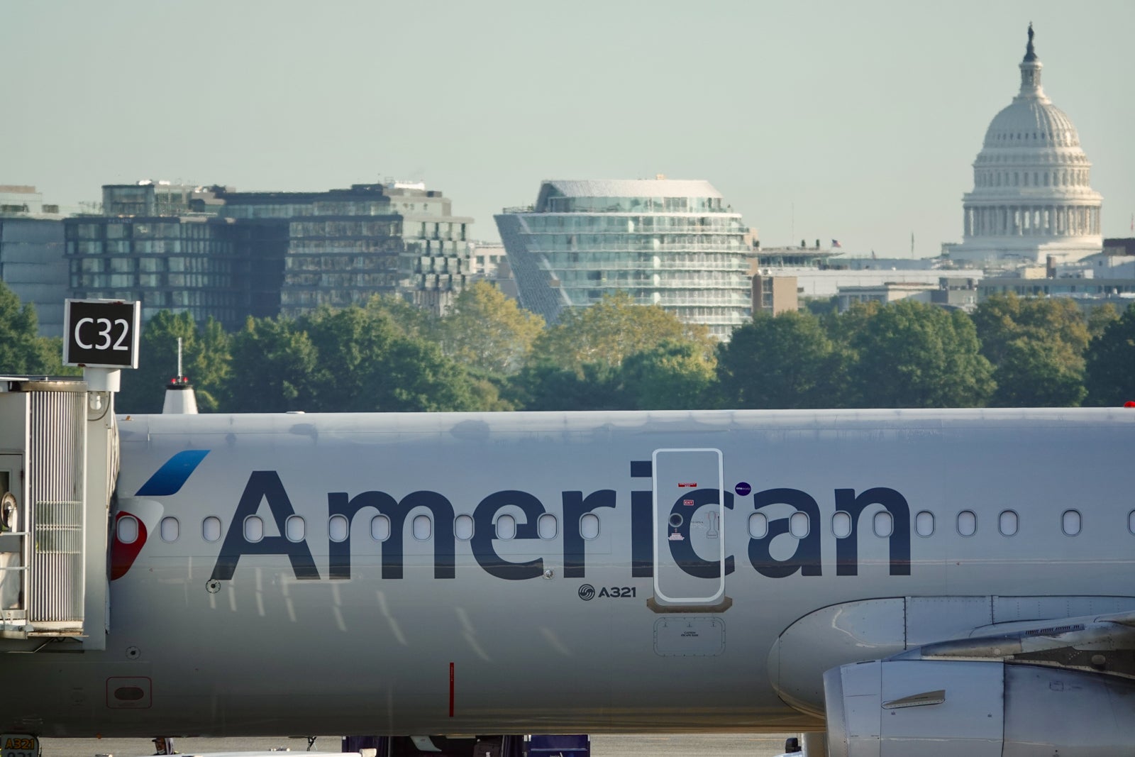 American adds 2 new routes from its Washington hub